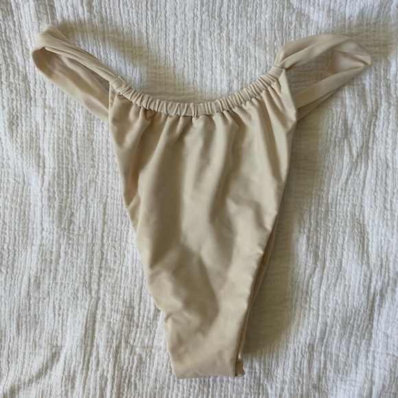 SOLD Belle The Label Bare Bikini Bottoms Cream High Cut Cheeky Strappy Large - Picture 7 of 9